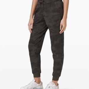 lululemon athletica Olive Camo Drawstring Joggers- on the run